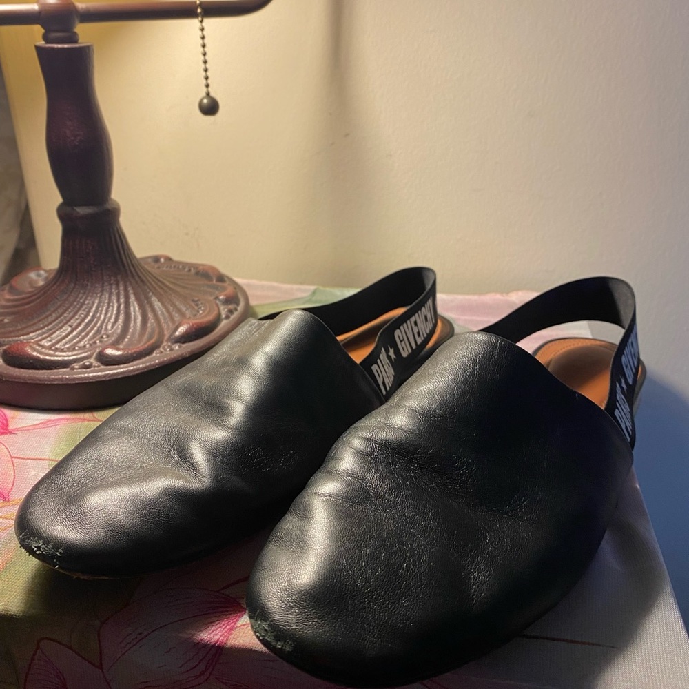 Givenchy Rivington Black Leather Slingback Flats size 8.